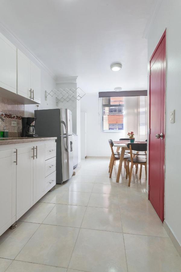Apartamentos Amoblados Jg De La 70 ميديلين المظهر الخارجي الصورة